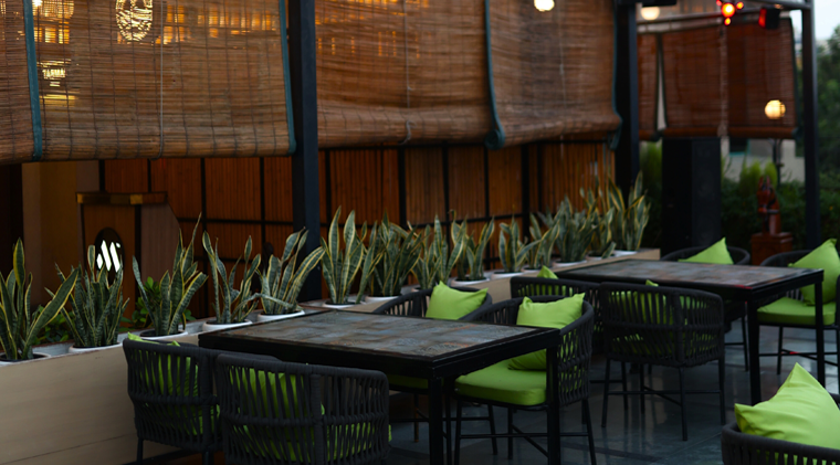 moksh-bar